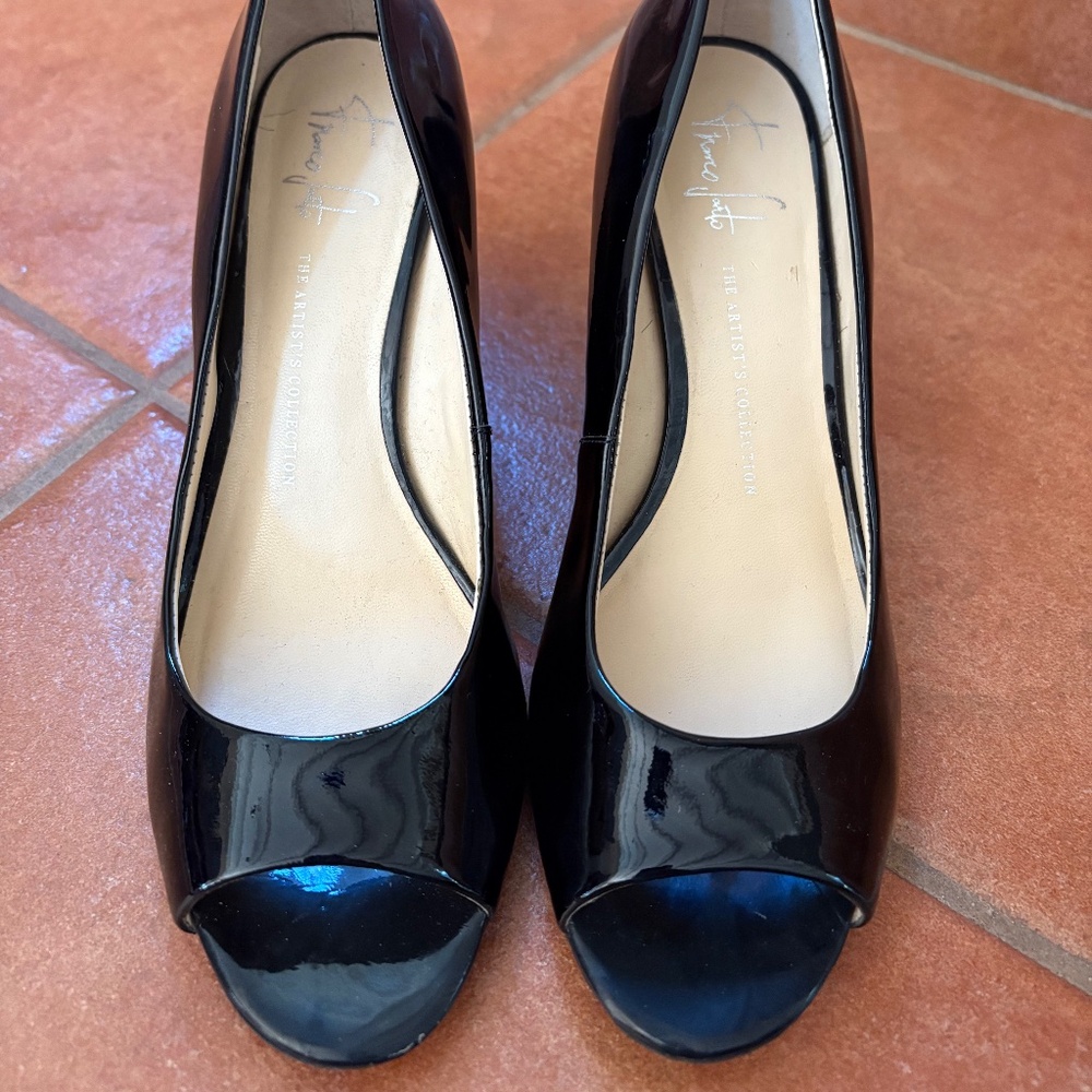 Franco Sarto Black Patent Peep-Toe Wedge Heels – Artist’s Collection